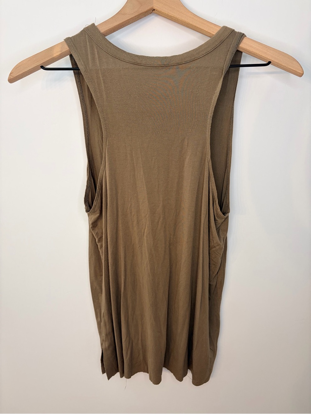 American Eagle Women’s Green Soft and Sexy Tank Top, Size Medium - Picture 4 of 5
